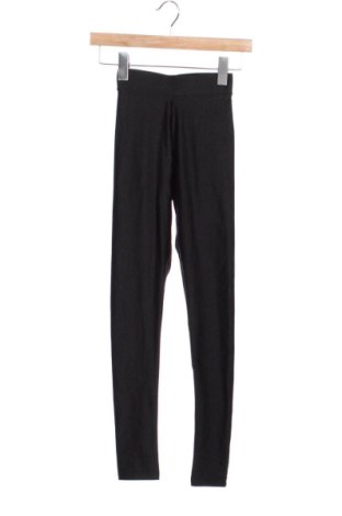 Дамски клин Pull&Bear, Размер XXS, Цвят Черен, Цена 8,00 €, #137401485