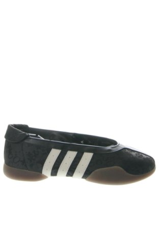 Női cipők Adidas, Méret 40, Szín Fekete, Ár 34 119 Ft, #137367823