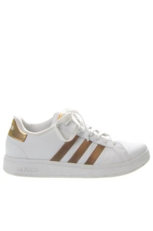 Női cipők Adidas, Méret 39, Szín Fehér, Ár 32 739 Ft, #137458003