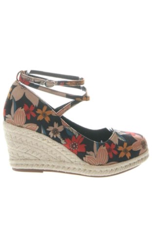 Încălțăminte de damă Unbranded, Mărime 39, Culoare Multicolor, Preț 196,00 Lei, #137410647