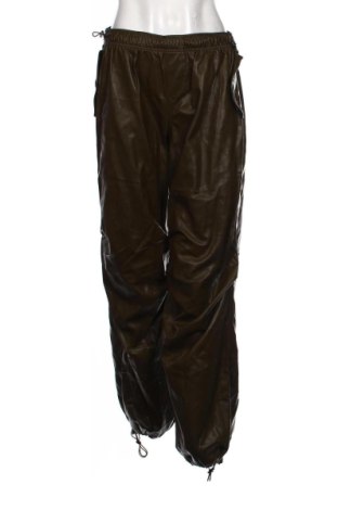 Damenhose Bershka, Größe S, Farbe Grün, Preis € 12,00, #137412238