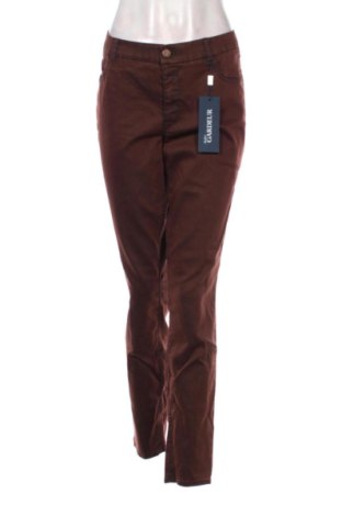Pantaloni de femei Gardeur, Mărime XXL, Culoare Maro, Preț 215,21 Lei, #137436162
