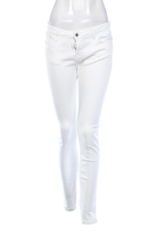 Damskie spodnie Cross Jeans, Rozmiar L, Kolor Biały, Cena 52,18 zł, #137436627