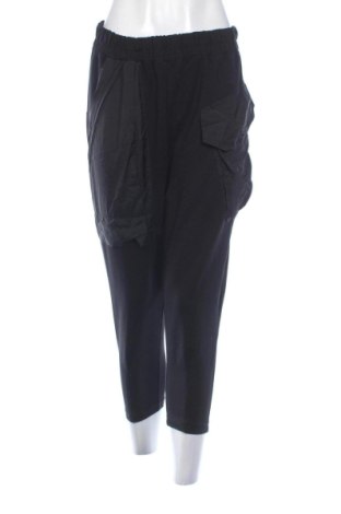 Damskie spodnie sportowe Bebe Plus, Rozmiar S, Kolor Czarny, Cena 54,04 zł, #137414874