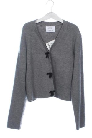 Pulover cu nasturi pentru copii Zara, Mărime 13-14y/ 164-168 cm, Culoare Gri, Preț 43,00 Lei, #137404263