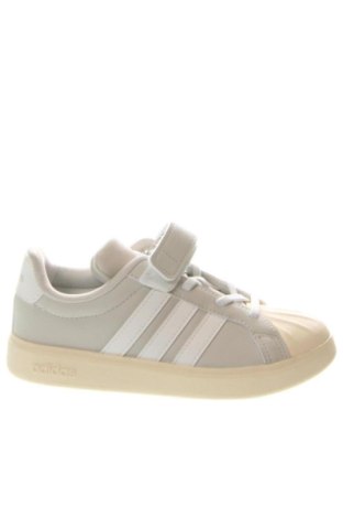Детски обувки Adidas, Размер 33, Цвят Бежов, Цена 65,44 €, #137374211
