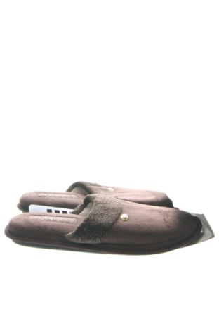 Παντόφλες Defonseca, Μέγεθος 39, Χρώμα Καφέ, Τιμή 18,46 €, #137384399