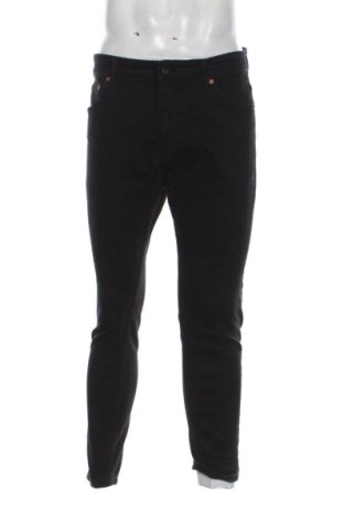 Męskie jeansy Pull&Bear, Rozmiar M, Kolor Czarny, Cena 51,62 zł, #137414807