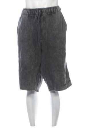 Мъжки къс панталон Bershka, Размер XL, Цвят Сив, Цена 16,36 €, #137382966