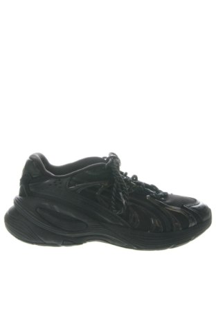 Férfi cipők
 PUMA, Méret 45, Szín Fekete, Ár 40 249 Ft, #137370671