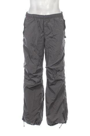 Pantaloni trening de bărbați Bershka, Mărime L, Culoare Gri, Preț 74,39 Lei, #137288821