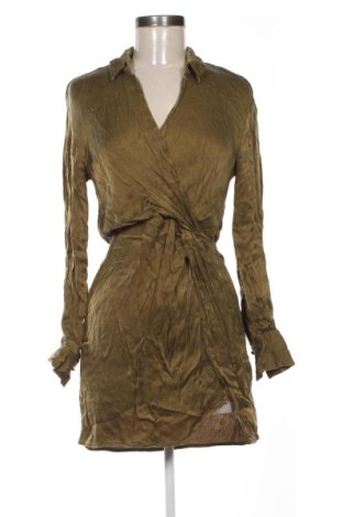 Рокля H&M, Размер S, Цвят Зелен, Цена 37,34 €, #137416222