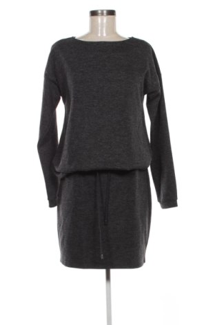 Рокля Vero Moda, Размер M, Цвят Сив, Цена 6,00 €, #137441140