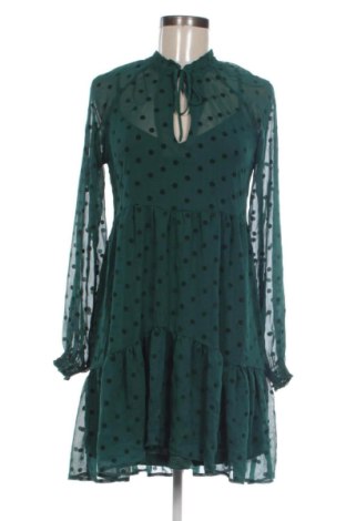 Рокля Stradivarius, Размер S, Цвят Зелен, Цена 14,00 €, #137444321