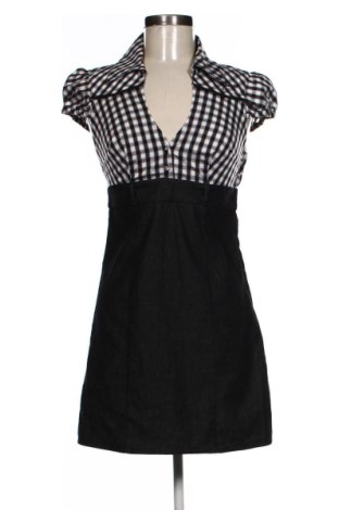 Sukienka Guess, Rozmiar M, Kolor Kolorowy, Cena 203,21 zł, #137404223