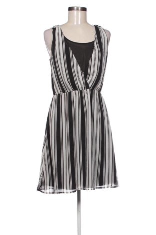 Рокля H&M, Размер S, Цвят Многоцветен, Цена 16,00 €, #137420755