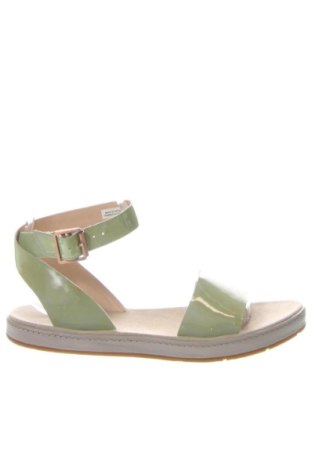 Sandale Clarks, Mărime 39, Culoare Verde, Preț 299,20 Lei, #137443158