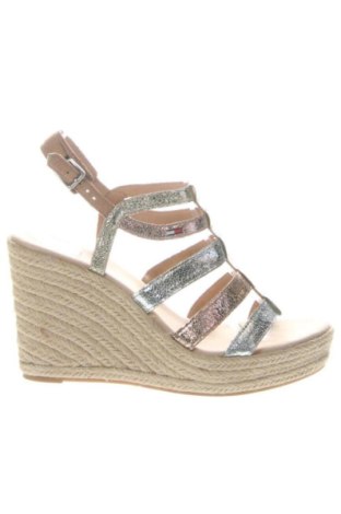 Sandale Hilfiger Denim, Mărime 40, Culoare Multicolor, Preț 326,00 Lei, #137386131