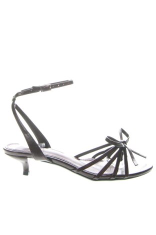 Sandale Reserved, Mărime 36, Culoare Roșu, Preț 125,00 Lei, #137409664
