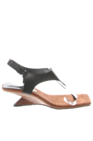 Σανδάλια Unbranded, Μέγεθος 40, Χρώμα Μαύρο, Τιμή 31,24 €, #137392961