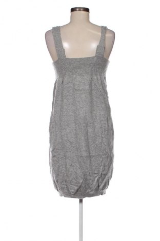 Dámské šaty s tráky Unbranded, Velikost S, Barva Šedá, Cena  119,00 Kč