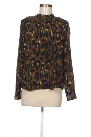 Damen Shirt ONLY, Größe S, Farbe Mehrfarbig, Preis 2,99 €