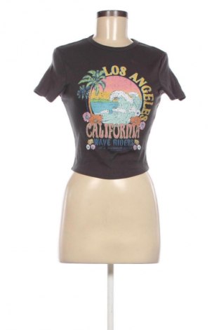 Damski T-shirt Fb Sister, Rozmiar L, Kolor Szary, Cena 28,99 zł