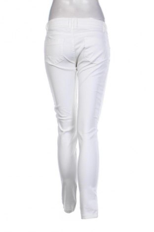 Damskie jeansy Terranova, Rozmiar S, Kolor Biały, Cena 41,99 zł
