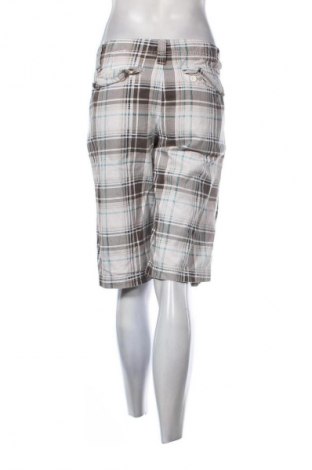 Dámske kraťasy  Clockhouse, Veľkosť XL, Farba Viacfarebná, Cena  1,95 €