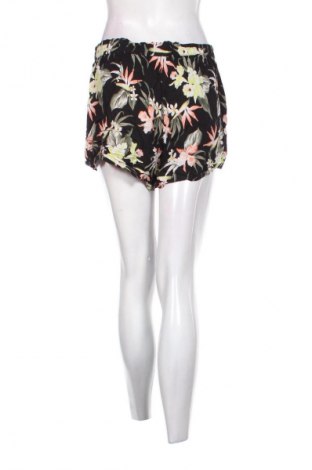 Дамски къс панталон H&M, Размер M, Цвят Многоцветен, Цена 3,57 €