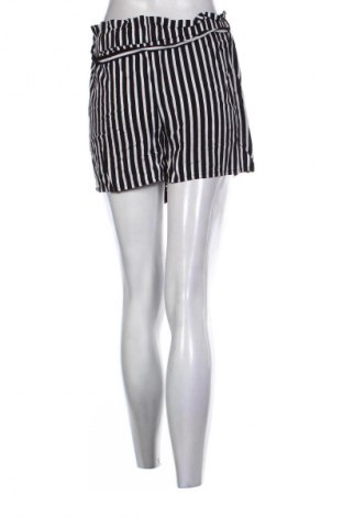 Női rövidnadrág Sinsay, Méret M, Szín Sokszínű, Ár 669 Ft