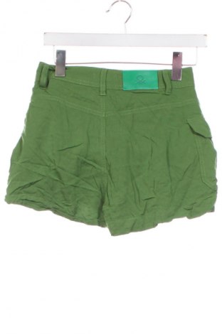 Dámské kraťasy  United Colors Of Benetton, Velikost XS, Barva Zelená, Cena  69,00 Kč