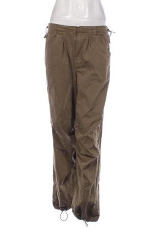 Damenhose Bershka, Größe S, Farbe Grün, Preis 9,43 €