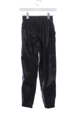 Női nadrág Bershka, Méret XS, Szín Fekete, Ár 3 752 Ft