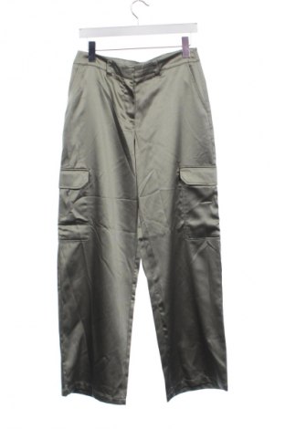 Damenhose Clockhouse, Größe M, Farbe Grün, Preis 2,99 €