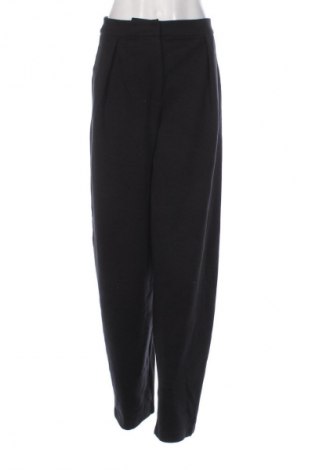 Дамски панталон Emporio Armani, Размер M, Цвят Черен, Цена 115,04 €, #132901915