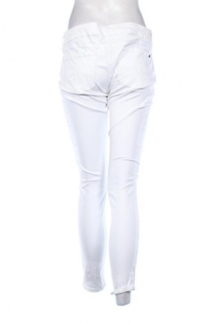 Дамски панталон Pepe Jeans, Размер L, Цвят Бял, Цена 6,64 €