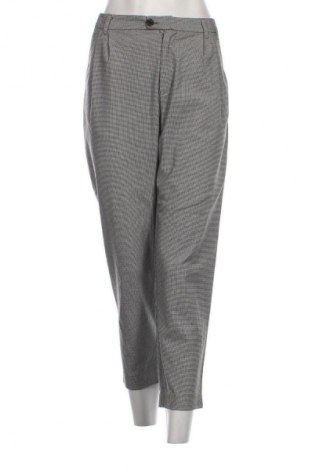 Damenhose Pull&Bear, Größe M, Farbe Mehrfarbig, Preis € 5,99