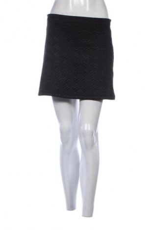 Пола Amisu, Размер S, Цвят Черен, Цена 2,04 €