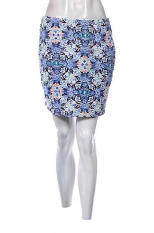 Пола Amisu, Размер M, Цвят Многоцветен, Цена 2,04 €