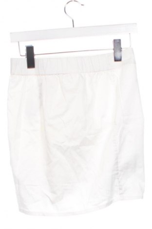 Пола Amisu, Размер XS, Цвят Бял, Цена 2,04 €