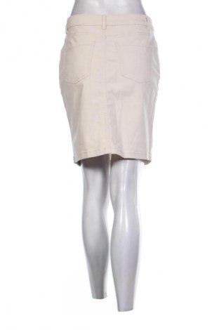 Пола Beloved, Размер M, Цвят Бежов, Цена 2,55 €