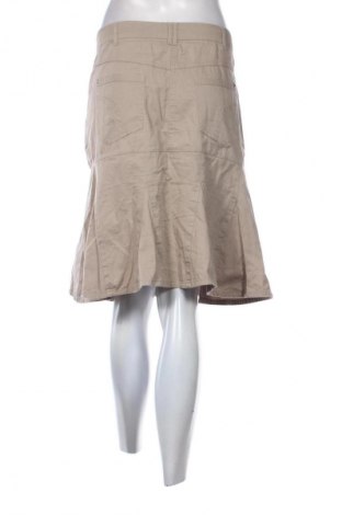 Пола Camomilla, Размер L, Цвят Бежов, Цена 2,04 €