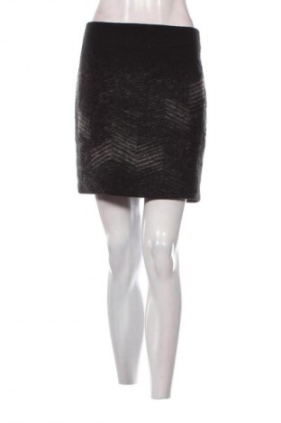 Rock Esprit, Größe S, Farbe Schwarz, Preis 3,99 €