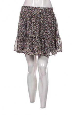 Пола Fb Sister, Размер M, Цвят Многоцветен, Цена 2,04 €