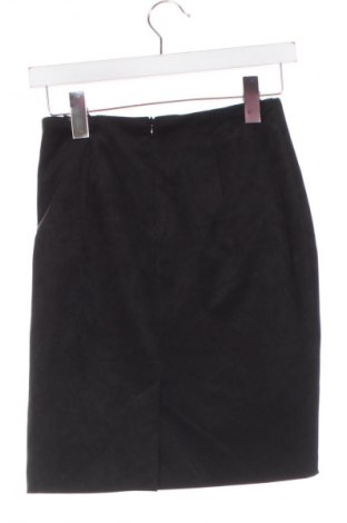 Sukně H&M, Velikost XS, Barva Černá, Cena  49,00 Kč