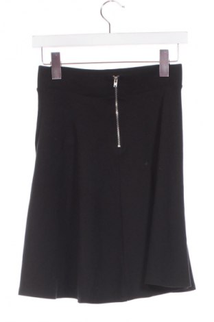 Пола H&M Divided, Размер XS, Цвят Черен, Цена 7,84 €