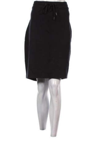 Пола Hema, Размер L, Цвят Черен, Цена 2,04 €