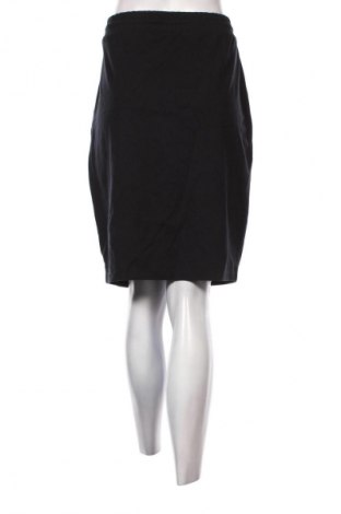 Пола Hema, Размер L, Цвят Черен, Цена 2,04 €