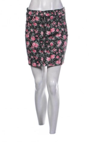 Пола Janina, Размер M, Цвят Многоцветен, Цена 2,04 €